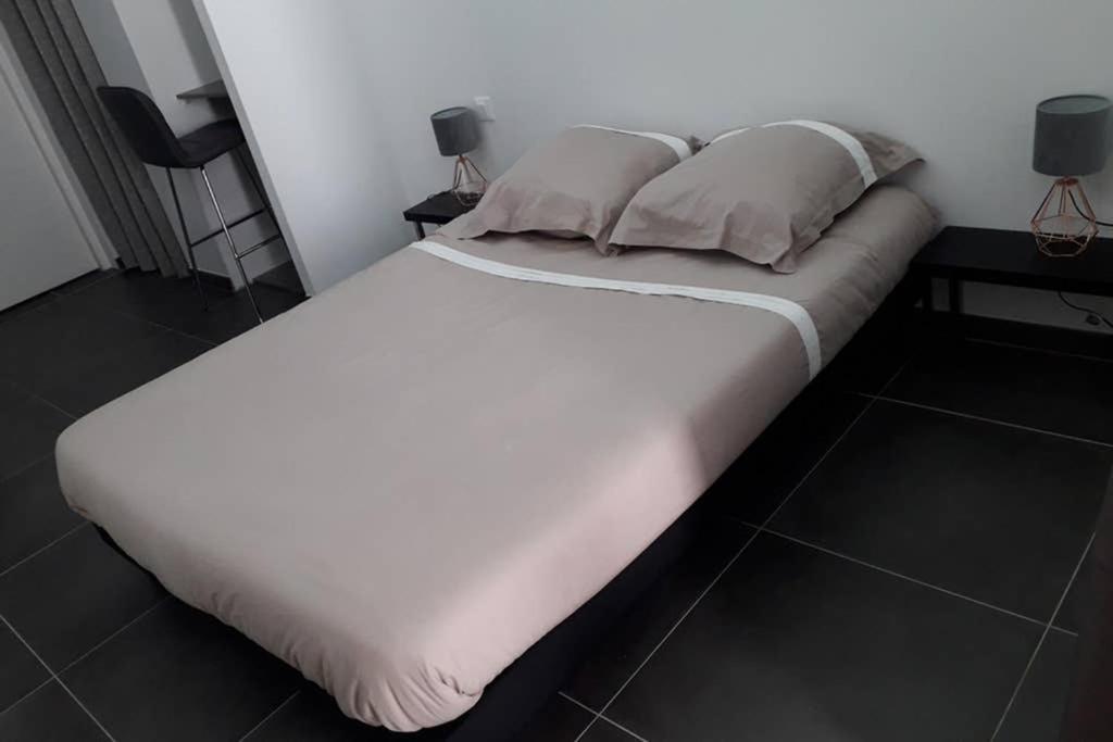 Logement Neuf De 40 M², Equipe Et Confortable Croix-Chapeau Exteriér fotografie